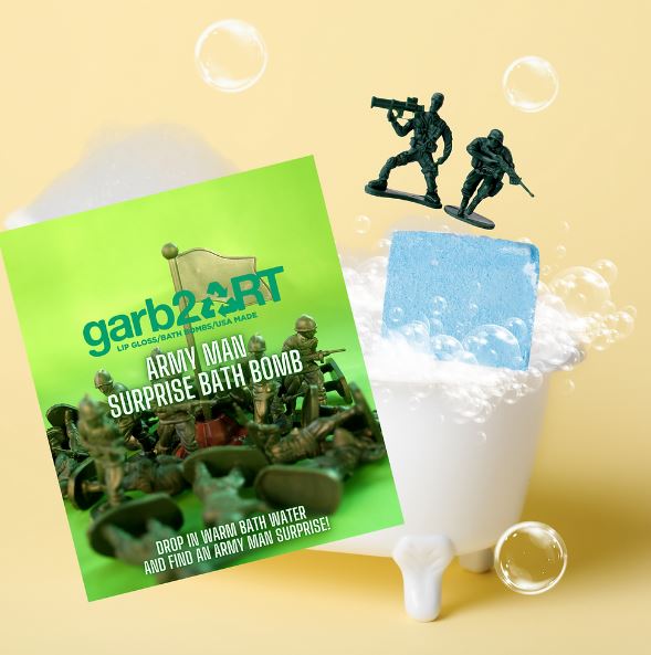 Garb2Art Bath Bomb 5oz - Army Man Surprise