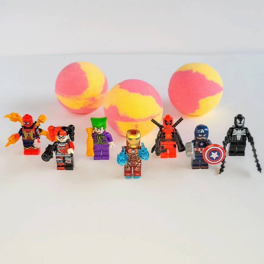Liola Luxuries Super Hero Surprise Toy Bath Bomb 4.4oz 125g - Black Raspberry