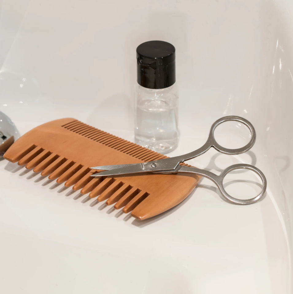 Kikkerland Gentleman's Beard Kit Three Piece Set