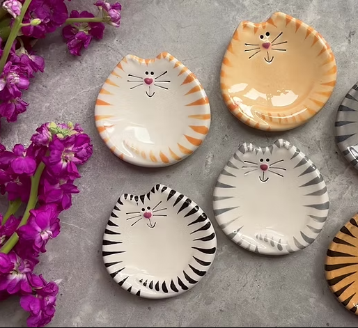 August Ceramics Large Cat Soap Dishes