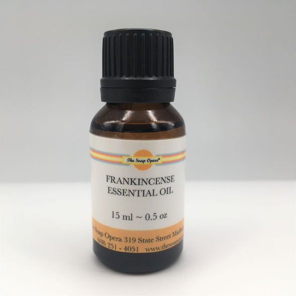 Frankincense has a fresh, woody, spicy, balsamic aroma with a citrus top note. It is commonly used in aromatherapy for helping relieve chronic stress and anxiety, reducing pain and inflammation, and boosting immunity. 